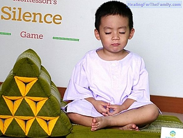 Montessori's silence game for children