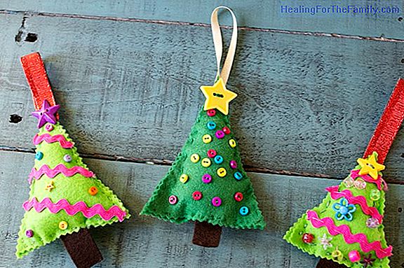 Felt decorations for the Christmas tree. Easy crafts