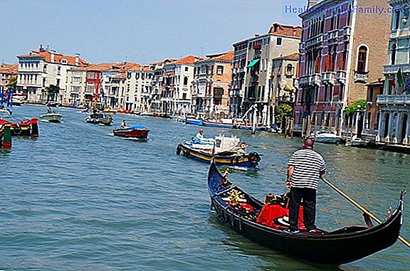 How to get to Venice traveling with children