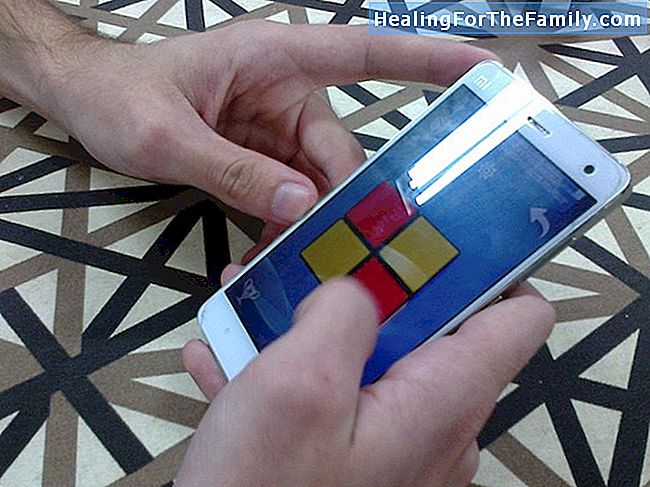 Benefícios de jogar o cubo de Rubik para crianças