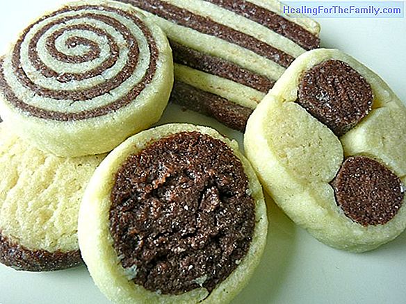 Snail cookies with cocoa cream, Nutella or Nocilla for children