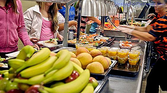 Eat at home or in the school cafeteria, what is best for the children?