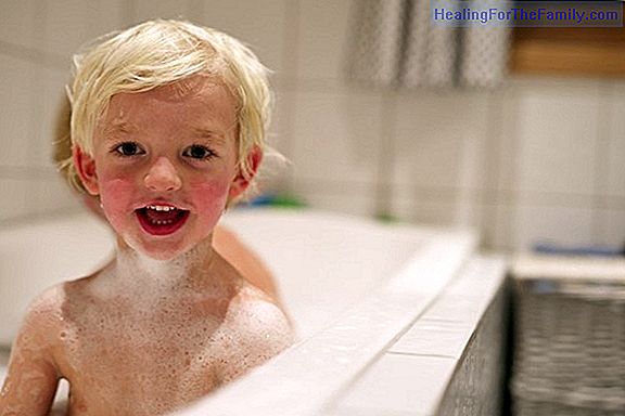 How often do children bathe? Advice on child hygiene