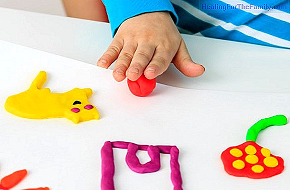 Cheap games to keep children occupied