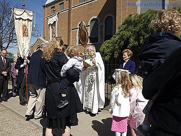 Day of the Holy Paschal, May 17. Names for children