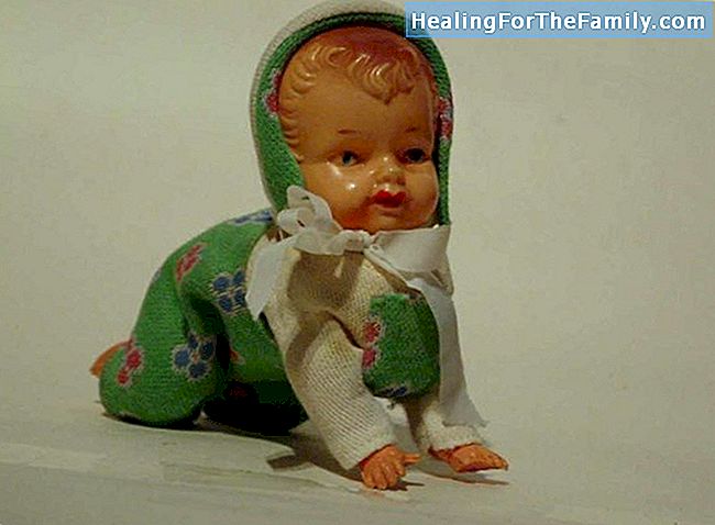 Japanilainen nukke. lasten käsitöitä kierrätys