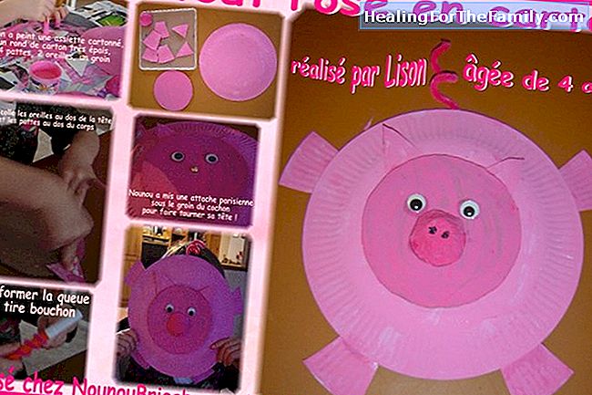 Masque Piggy avec plaque de papier. Artisanat Carnaval