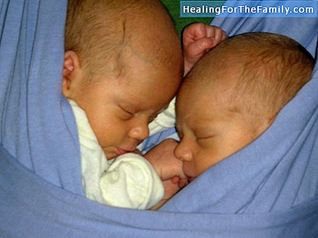 Stimolazione in neonati gemelli o gemelli