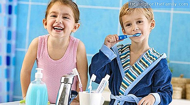 Bambini cavità dei denti più inclini
