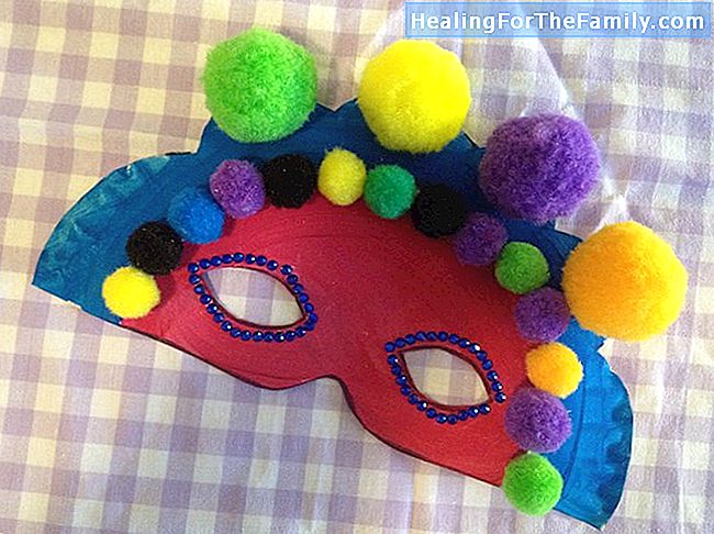 Piggy-masker met papieren bord. Crafts Carnival