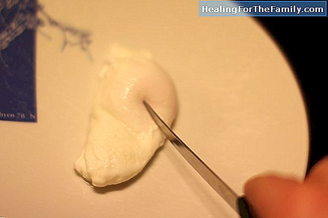 Hvordan man skal tømme en egg uten å bryte skallet og male