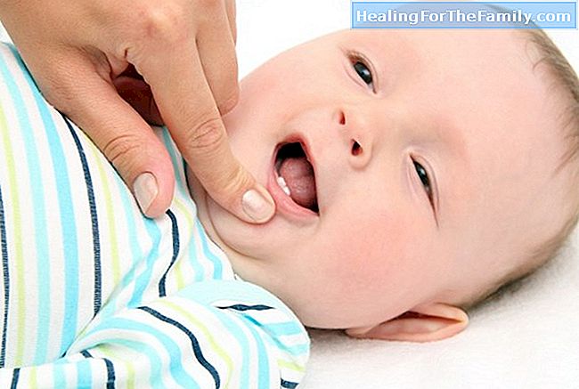 Como aliviar com reflexologia cólicas infantis