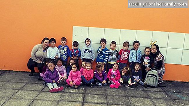 Crianças e seus amigos durante a Educação Infantil