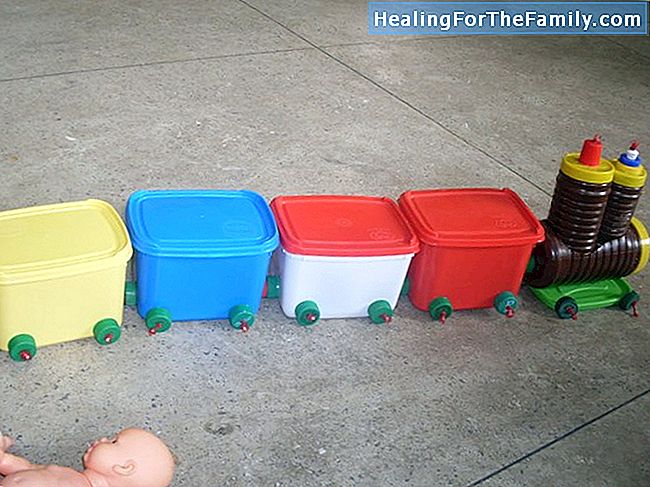 Artesanato de reciclagem infantil. Meios de transporte com cartão