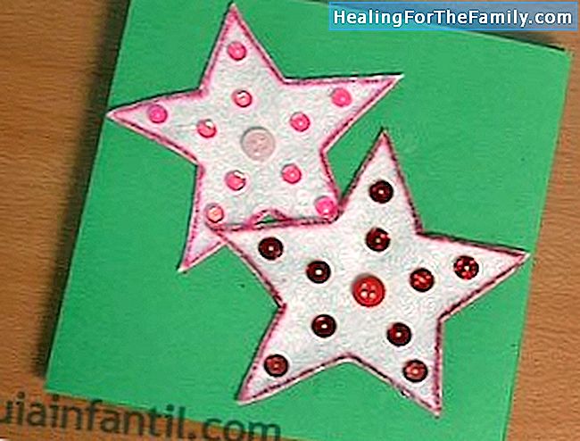 Cartão de Natal com estrelas. Artesanato com feltro