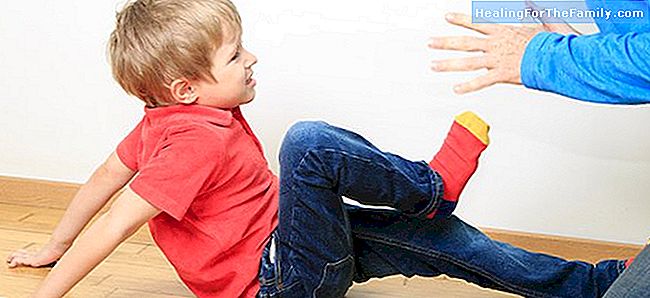 10 Tips for å dempe barndommen aggresjon