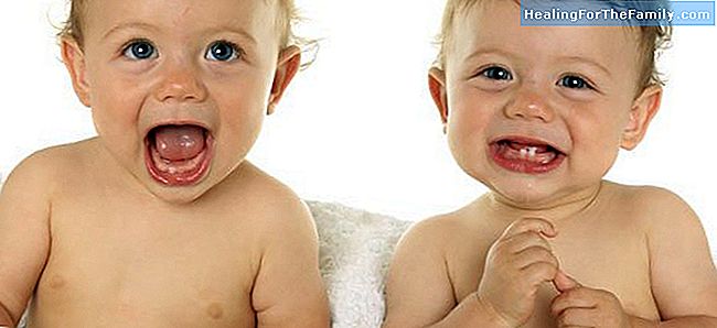 Stimulation chez les bébés jumeaux ou des jumeaux