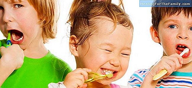 Igiene orale di bambini e neonati